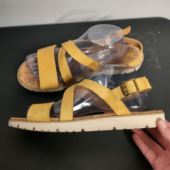 Kork-Ease Korks Sabrina Mustard Yellow Strappy sandals, size 11M, women's - Picture 2 of 11